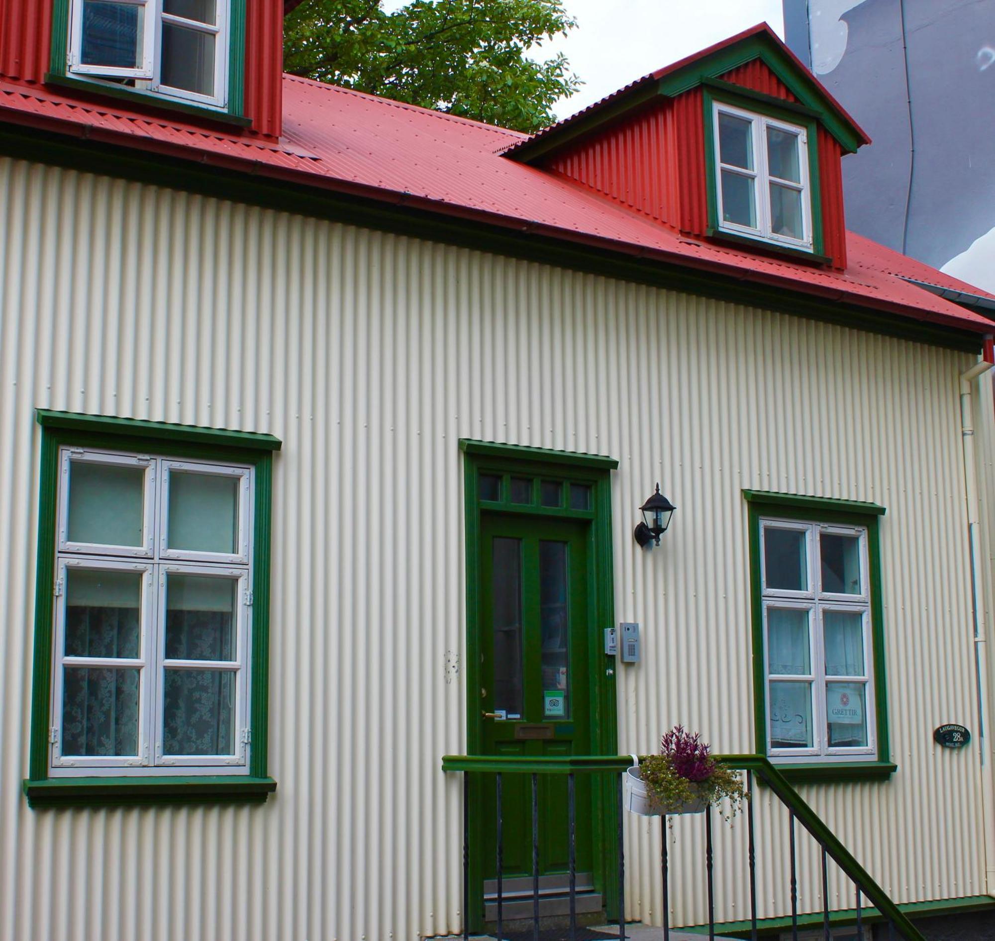 Grettir Guesthouse Reykjavik Ngoại thất bức ảnh