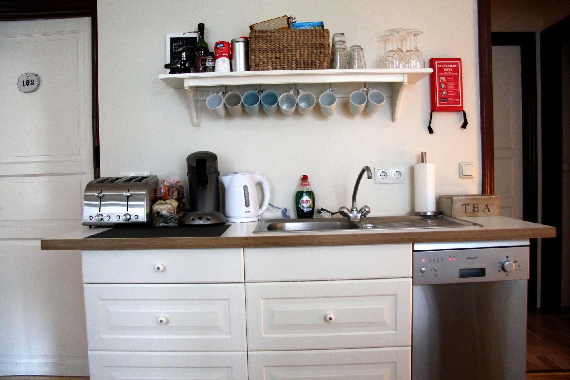 Grettir Guesthouse Reykjavik Ngoại thất bức ảnh
